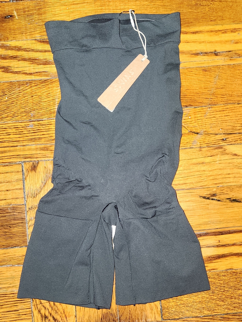SKIMS EVERYDAY SCULPT HIGH-WAISTED MID THIGH SHORT